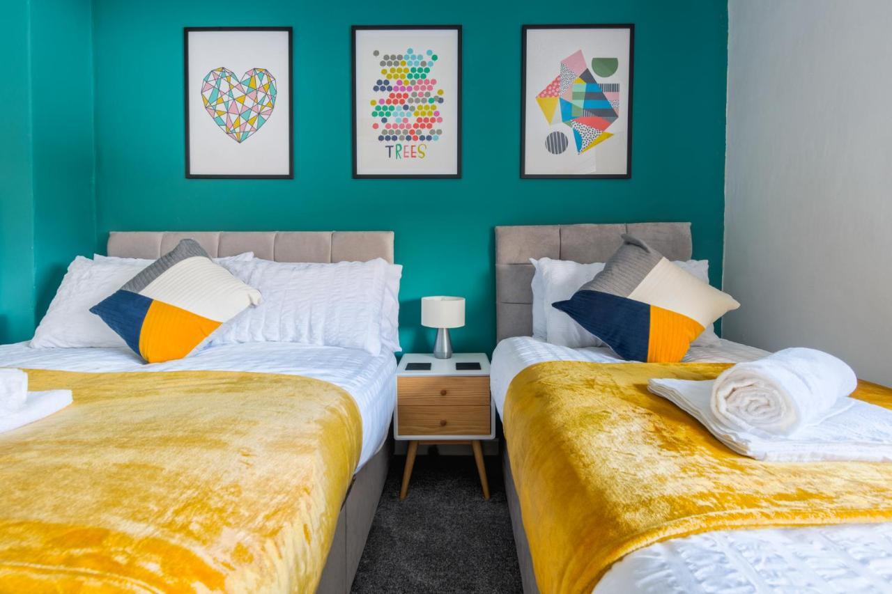 Rookwood House - Spacious Home With Free Parking - Short Stay Leeds Leeds  Exterior foto